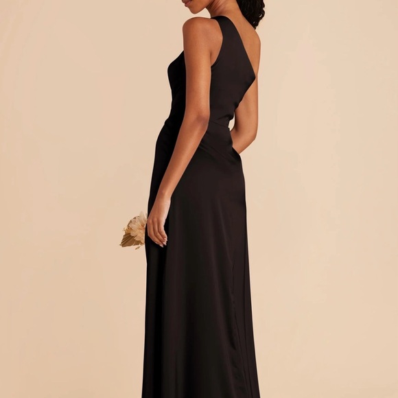 Chic One-Shoulder Black Evening Dress - Picture 2 of 8